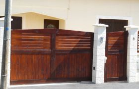Portail, portillon et clôture bois